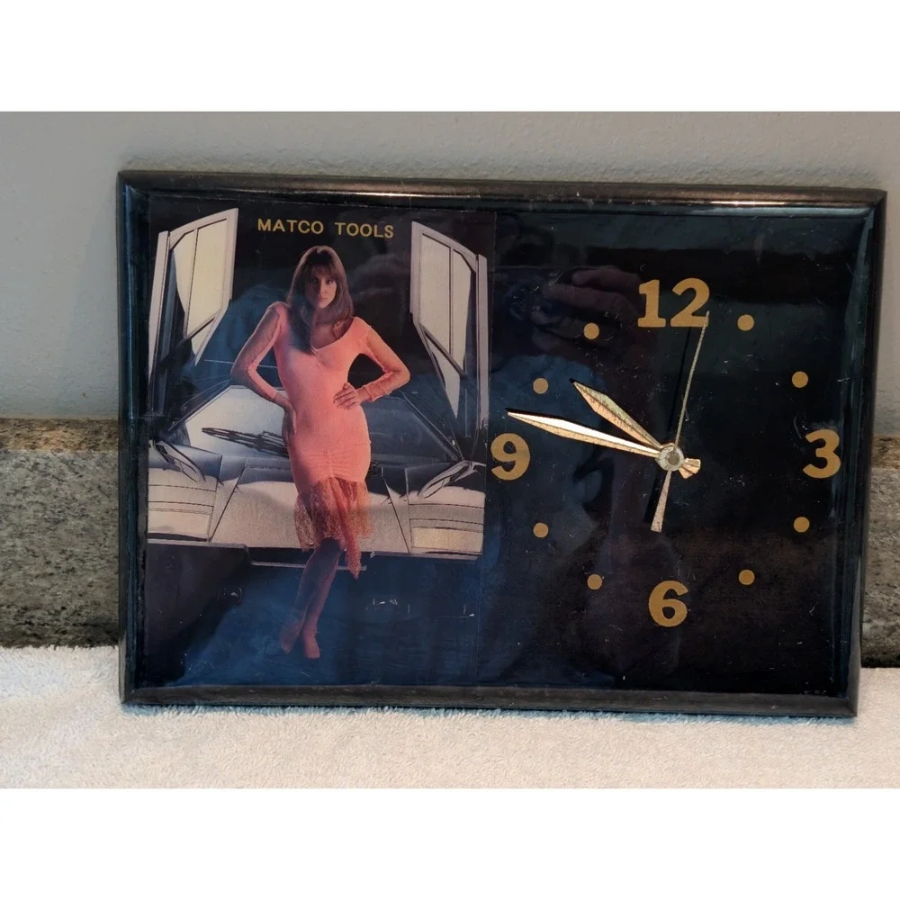 Vintage Matco Tools Pin-Up Girl Car Clock Works Tested!  Read